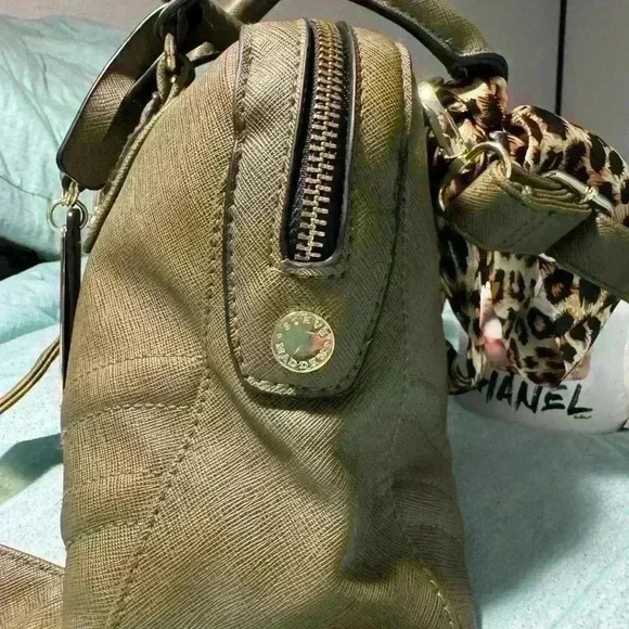 Steve Madden olive green crossbody purse - Picture 5 of 11